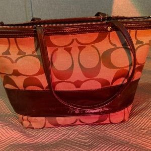 Coach purse made in 2008 I can negotiate on price